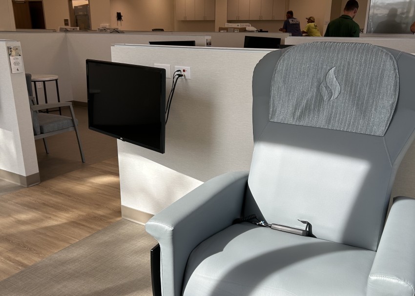 Gonzales Renovation Infusion Chair